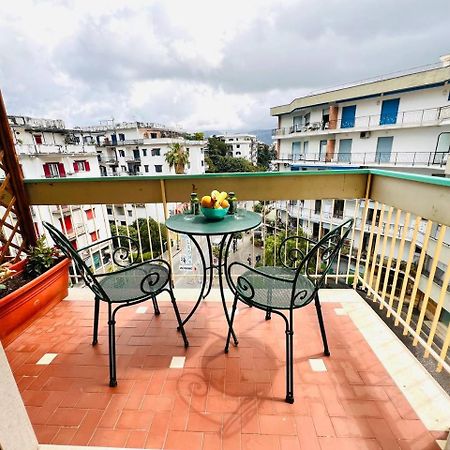 Azzurrissima Home-B&B Sorrento Centro Екстериор снимка
