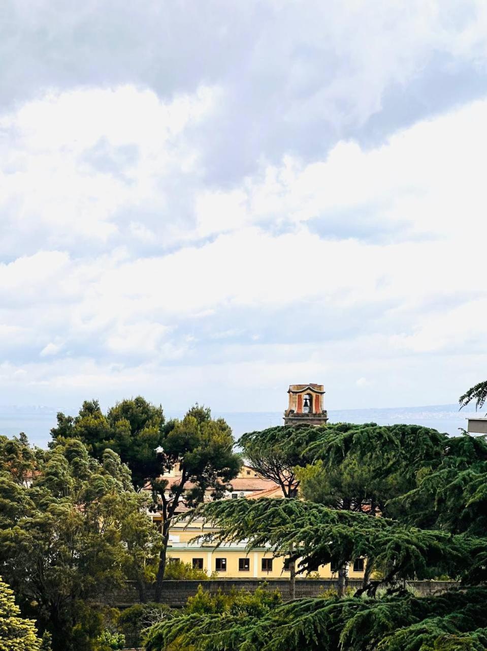 Azzurrissima Home-B&B Sorrento Centro Екстериор снимка